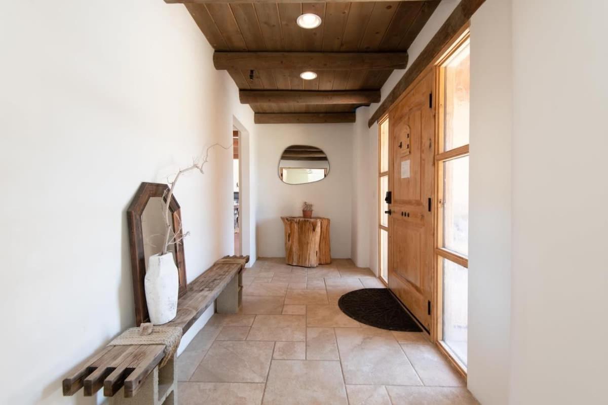 Renovated Lodge - Room 1 With Pool Access ジョシュア・ツリー エクステリア 写真